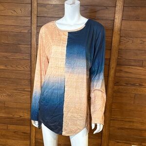 Source Unknown Gradient Long Sleeve Top